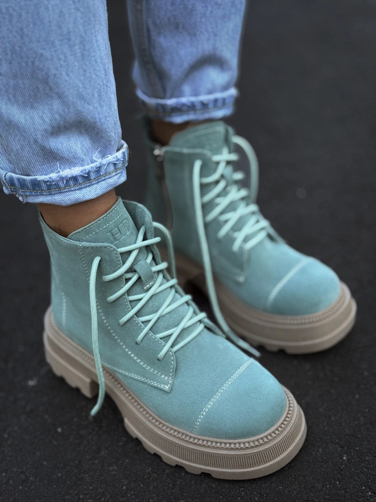 Aurvos Scrape – Trendy