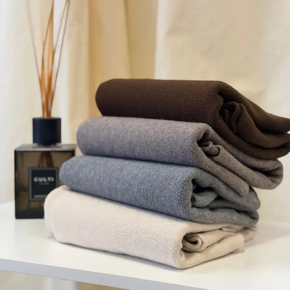 Maglia Charlie a Collo Alto in Tessuto Caldo e Confortevole con Bordo a Costine