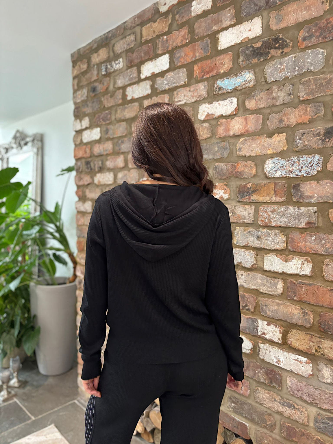 Tuta Due Pezzi Nera con Strass