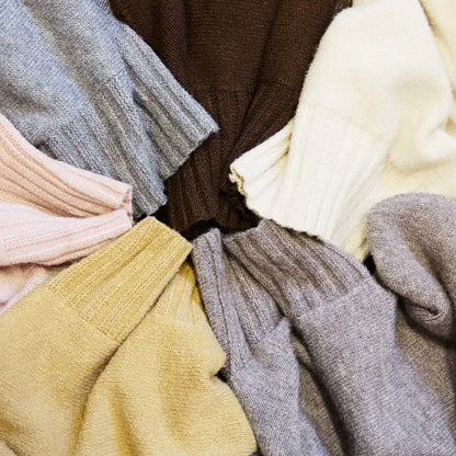 Maglia Charlie a Collo Alto in Tessuto Caldo e Confortevole con Bordo a Costine